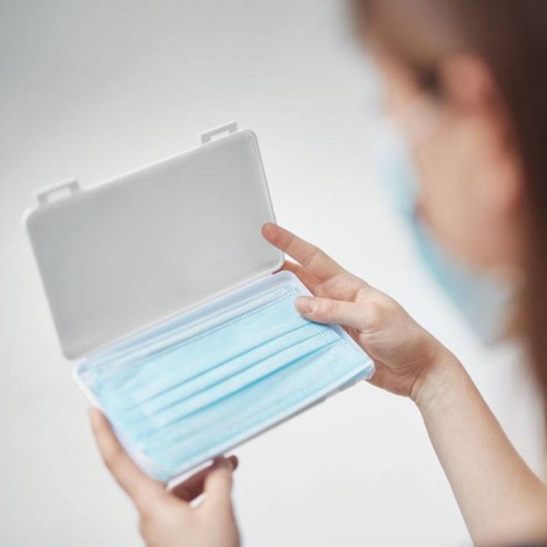 SET DI 4 MASCHERINE  IN ASTUCCIO