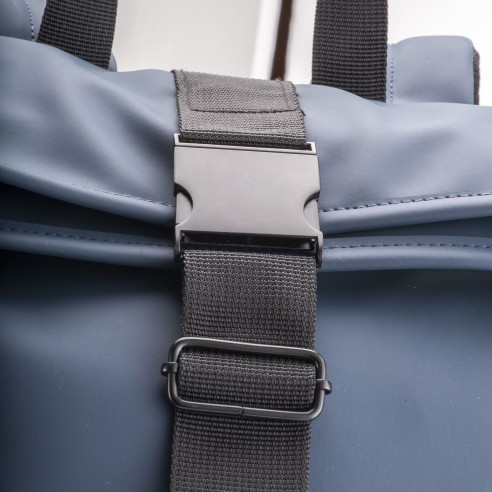 Zaino in soft PU water resistant...