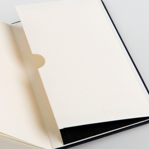 CALAMUS BLACK cm19x25